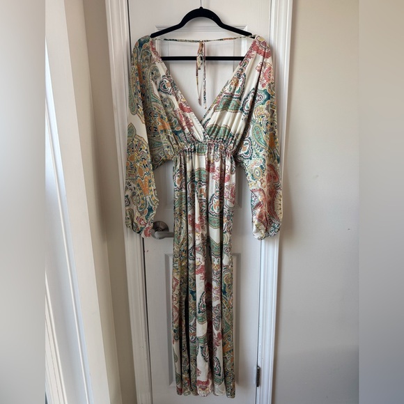 VICI Paisley Print Deep V Long Sleeve Silky Boho Maxi Dress Size XS - Picture 8 of 10